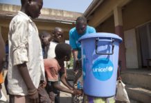 RDC : Ebola fait près de 4 700 morts et s’étend à huit provinces, un premier essai vaccinal lancé à Bunia