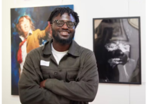 Nigéria : le photographe nigérian Michael Oyinbokure remet en question les stéréotypes sur les migrants