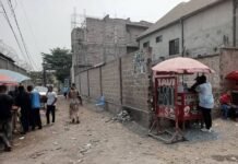 Kinshasa : à Limete-Funa, les habitants étouffent sous les bavures des Tshikata et implorent l’intervention de la Première Dame