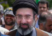 Iran : Qui est Mojtaba Khamenei ?