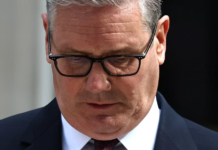 Royaume-Uni : les erreurs qui ont scellé le destin de Keir Starmer