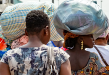 Ouganda : les femmes travaillent au Moyen-Orient malgré les violences qu’elles subissent
