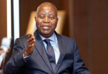 RDC : Le Parlement doit renvoyer Muzito au tableau noir et exiger de l’économie politique contemporaine plutôt que des fantasmes et du cirque politique